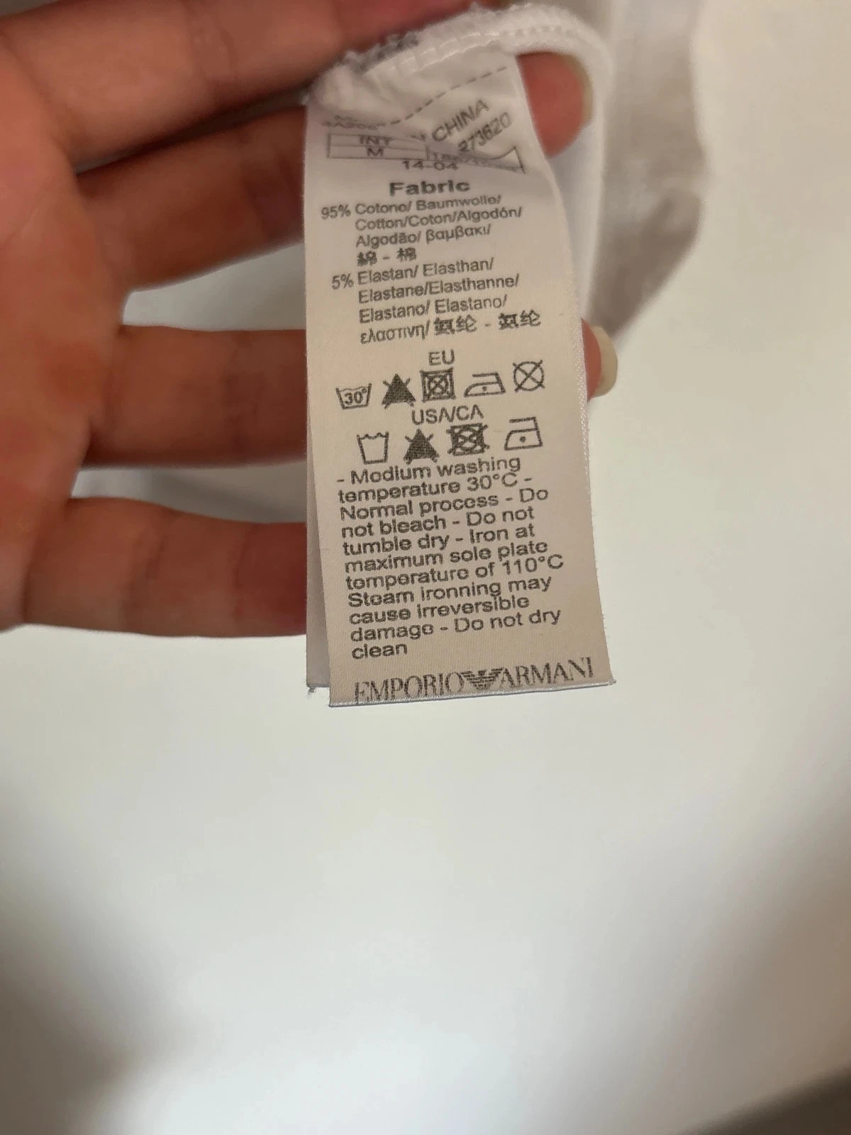 Camiseta branca Emporio Armani tamanho M – photo 4